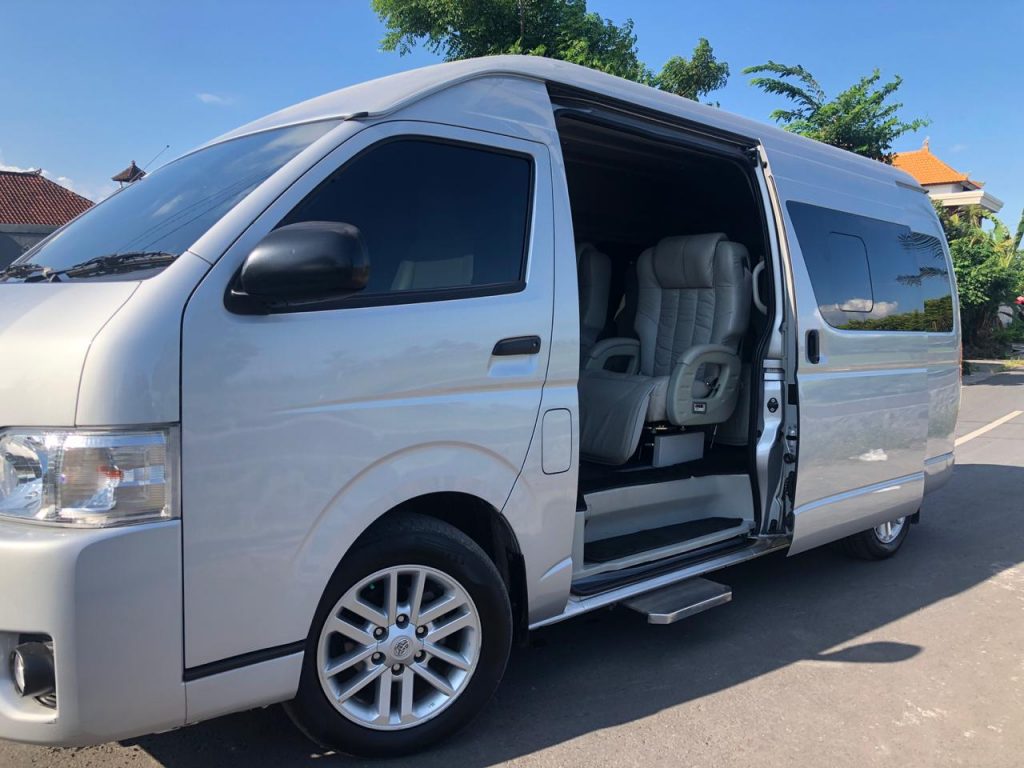 Sewa Luxury Hiace Bali